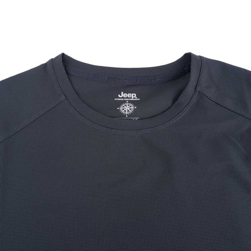 男子圆领短袖T恤