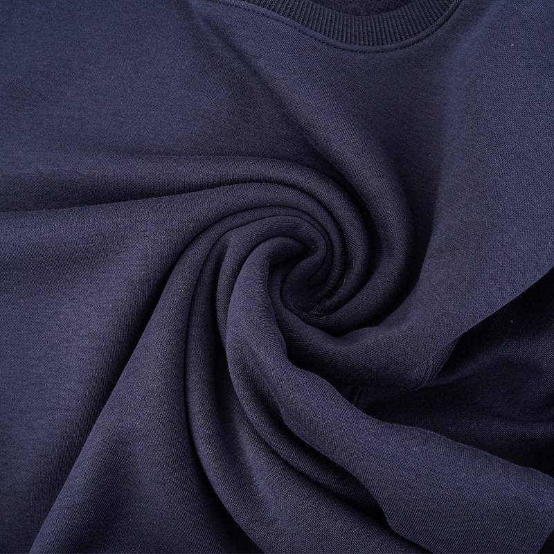 男子圆领加绒卫衣