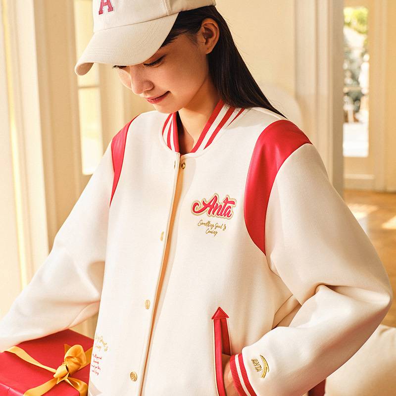 女子针织运动夹克上衣