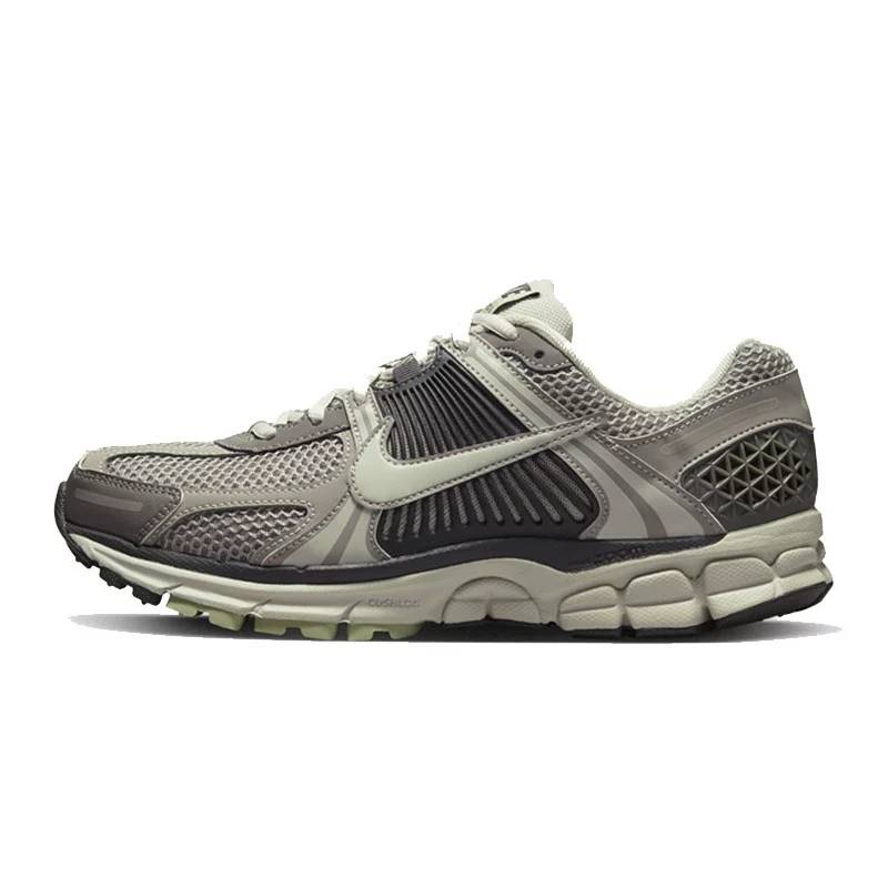 女子W NIKE ZOOM VOMERO 5运动休闲鞋