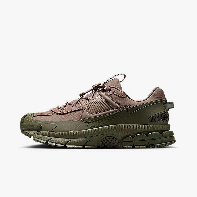 男子NIKE ZOOM VOMERO ROAM户外运动鞋休闲鞋FV2295-201