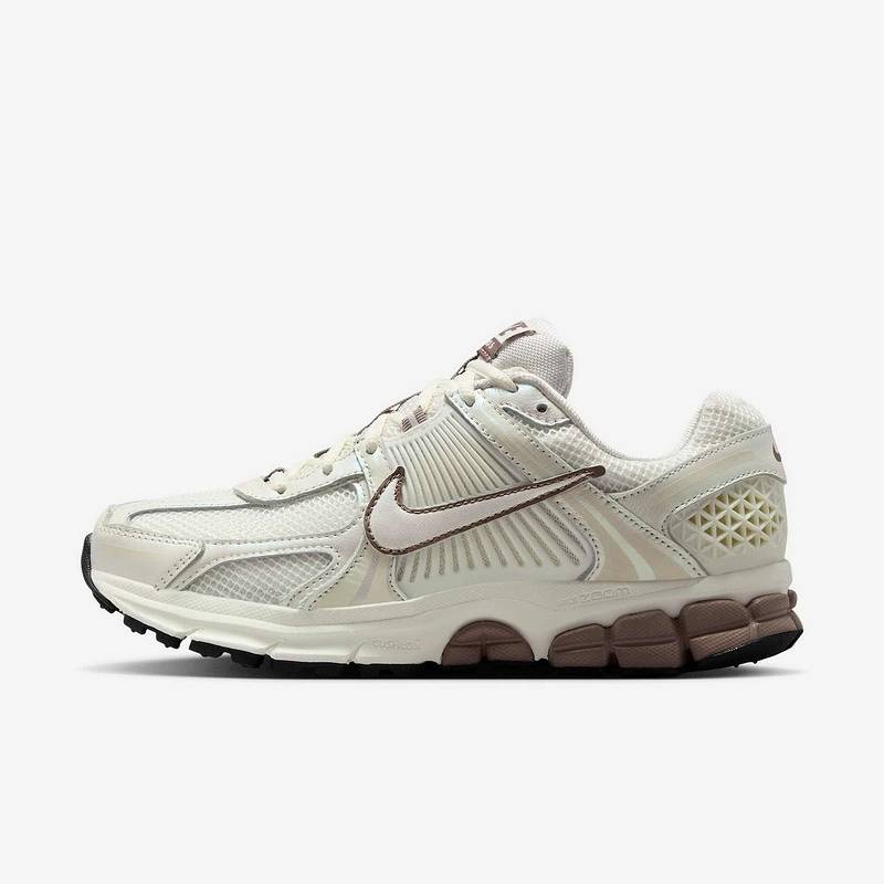 女子W NIKE ZOOM VOMERO 5休闲鞋IB8129-133