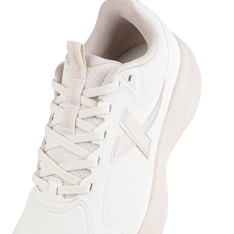 减震回弹运动鞋女子跑鞋975418110081