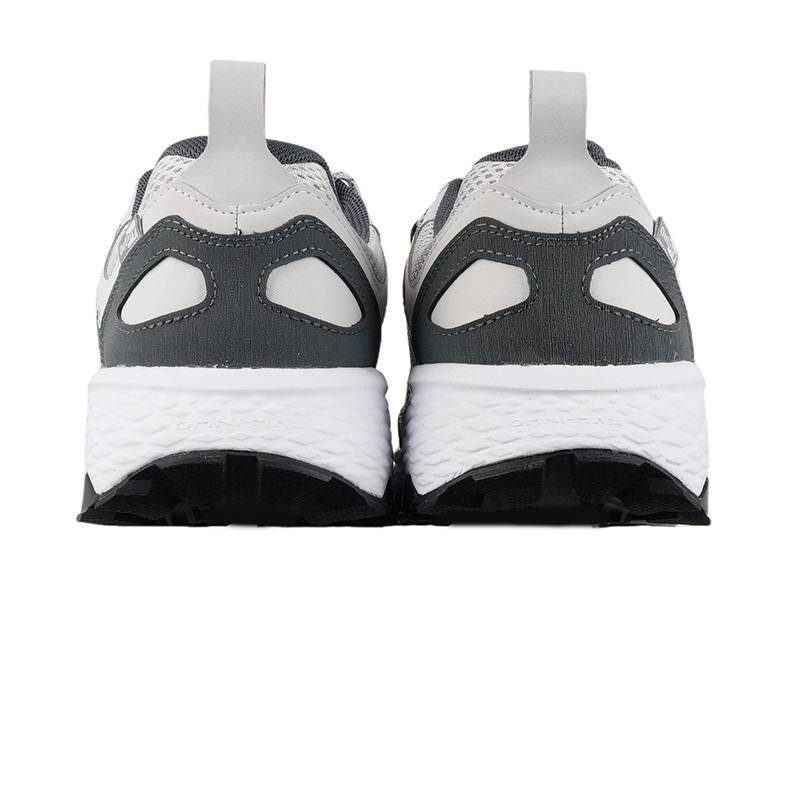 男子户外抓地立体轻盈防水登山徒步鞋BM9168091