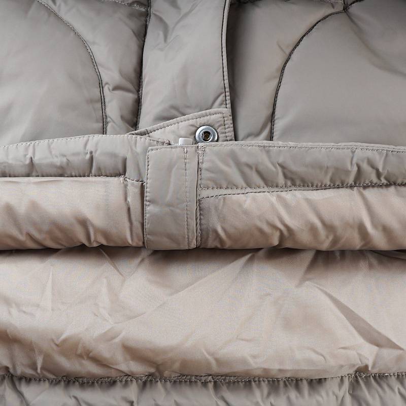 女子550蓬防泼水鹅绒保暖宽松羽绒服NF0A8GGDDHL1