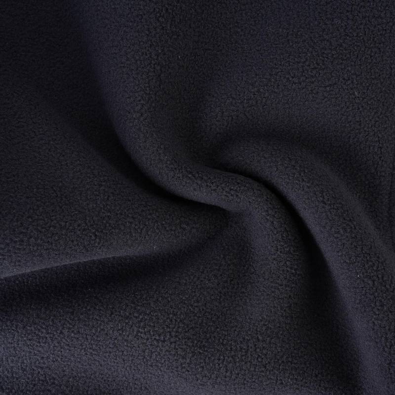 男子抓绒马甲J432194919