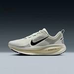 女鞋迈柔Vomero 18运动跑步鞋HM6804-101