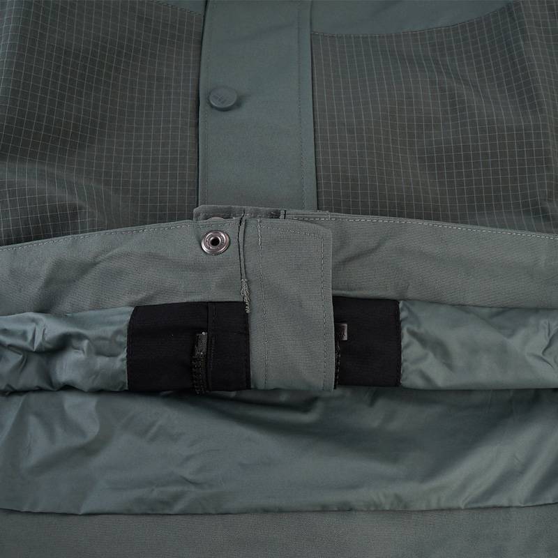 男子穿行系列防水冲锋衣运动徒步外套WE5884011