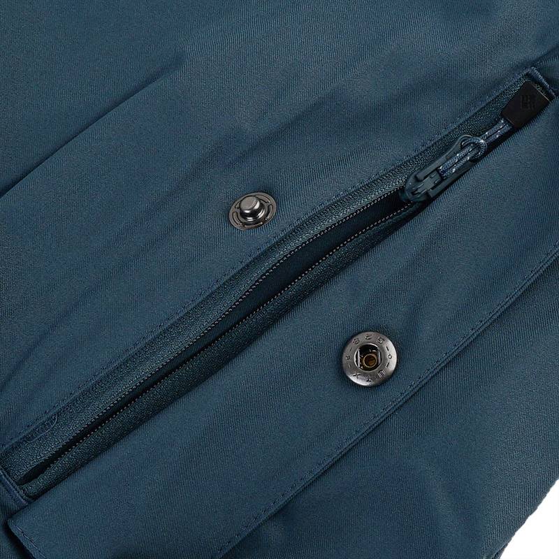 女子银点防水冲锋衣外套