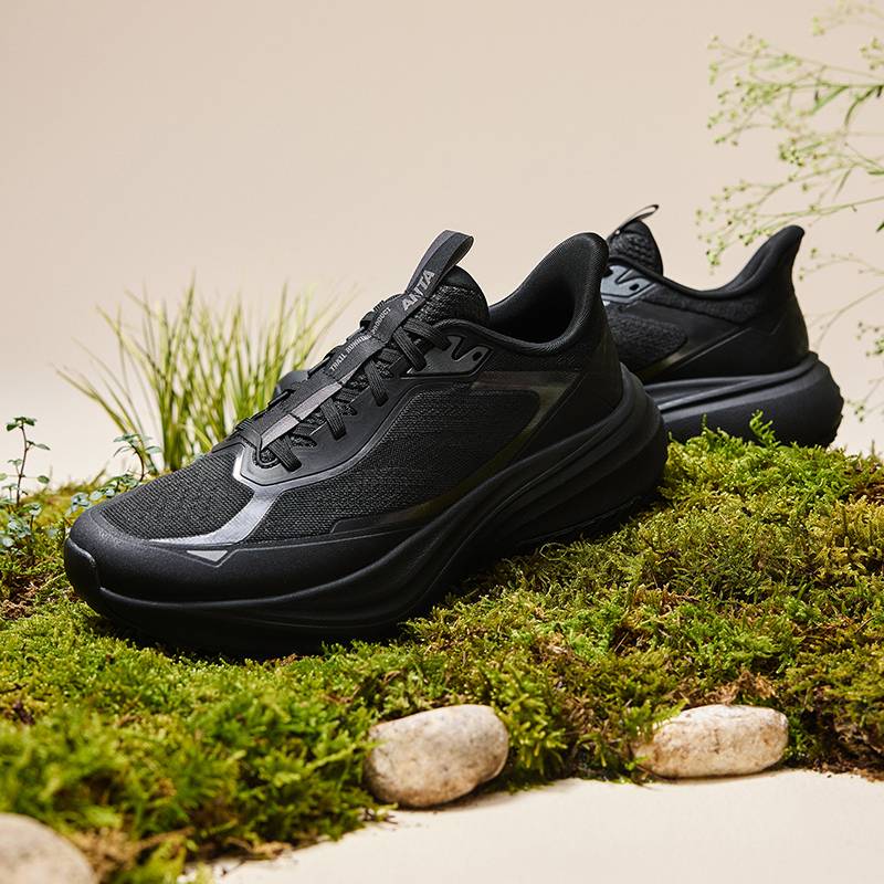 男子户外跑鞋112535590-1