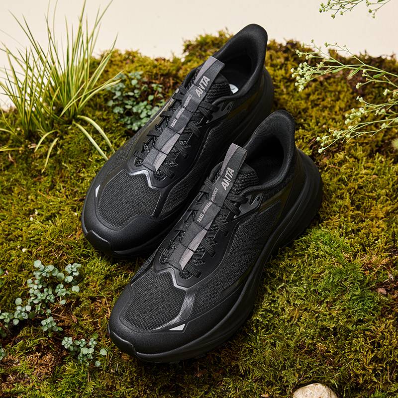 男子户外跑鞋112535590-1