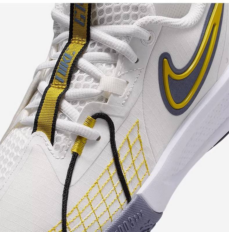 G.T. Cut 3 SE儿童缓震耐磨跑步鞋HJ3903-101