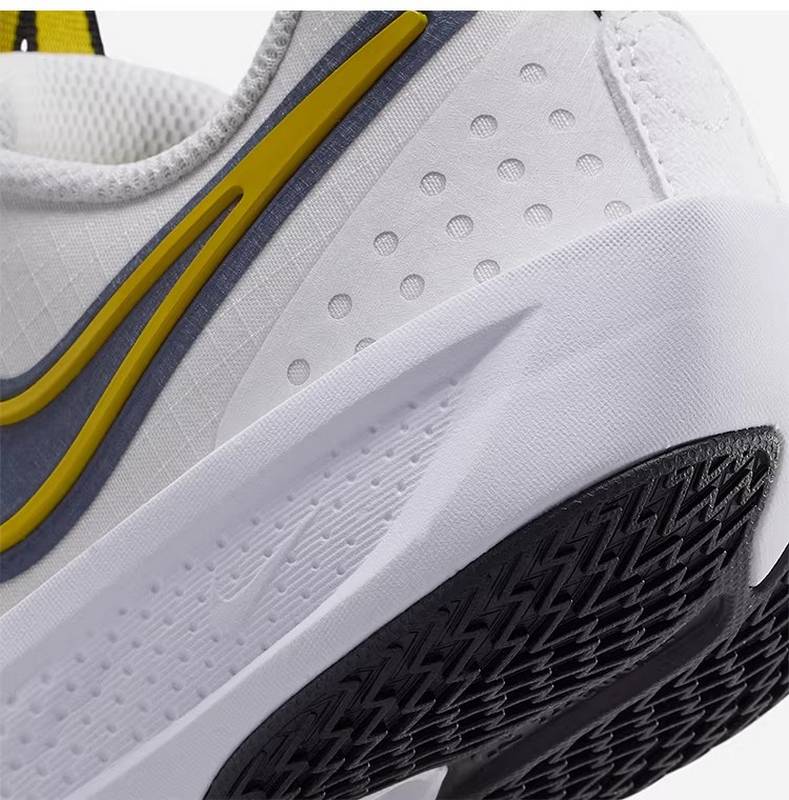 G.T. Cut 3 SE儿童缓震耐磨跑步鞋HJ3903-101