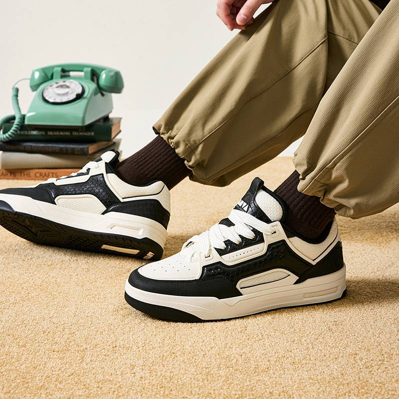 男子骜杰丨经典撞色休闲板鞋112618043-7