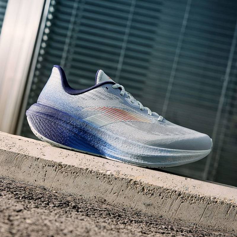 舒适缓震男子长距离轻量化训练跑鞋112615555-1