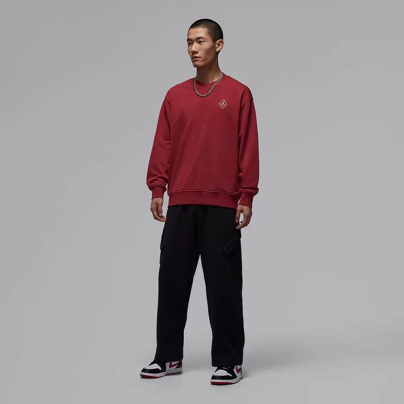 男子卫衣红色新年款背标印花圆领运动套头衫IR0113-613