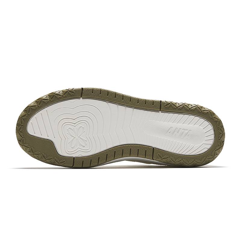 晴风柔软舒适女子专属板鞋122618034-2