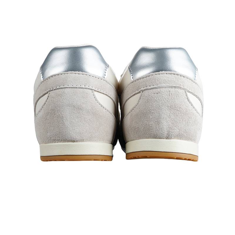 女款时尚休闲鞋