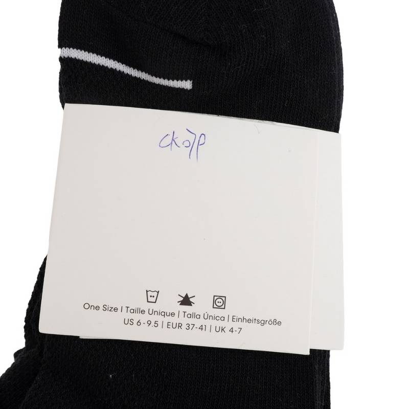 男子字母印花低帮袜三双装（颜色随机）