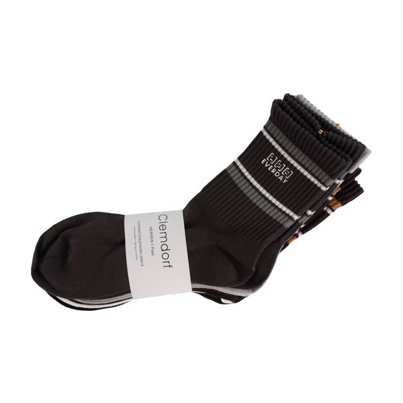 男子轻活透气运动中筒袜三双装（颜色随机）