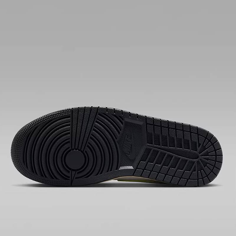 女士耐磨经典缓震运动透气篮球鞋HQ3009-003