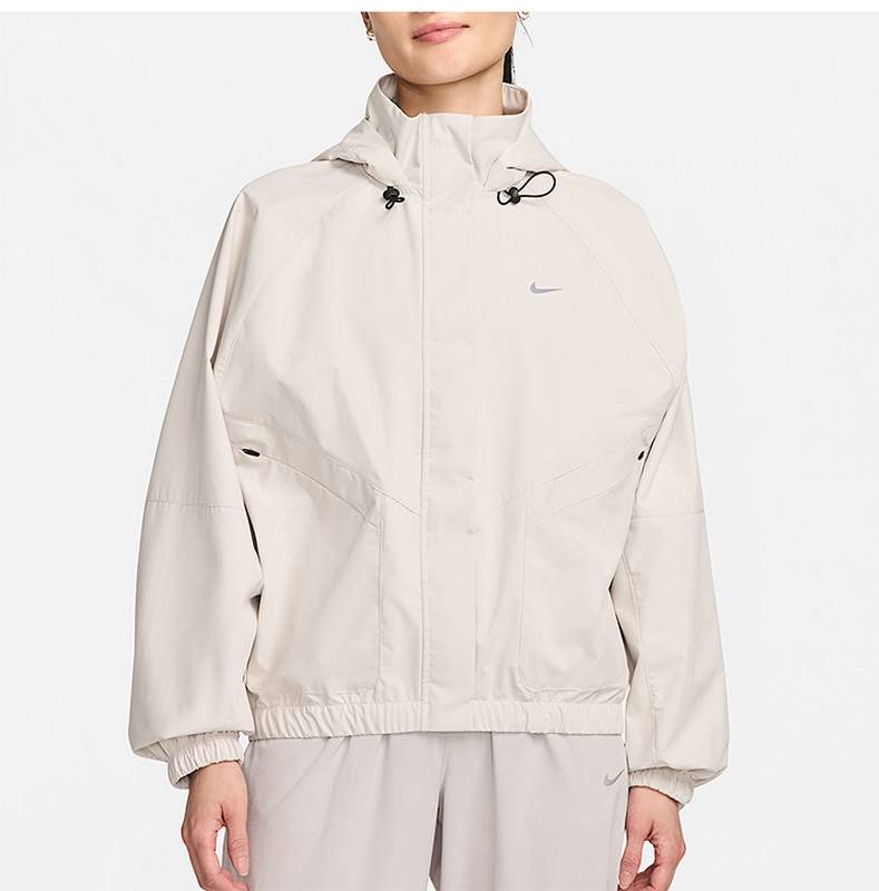 Storm-FIT女士休闲户外连帽梭织运动外套FB7493-104