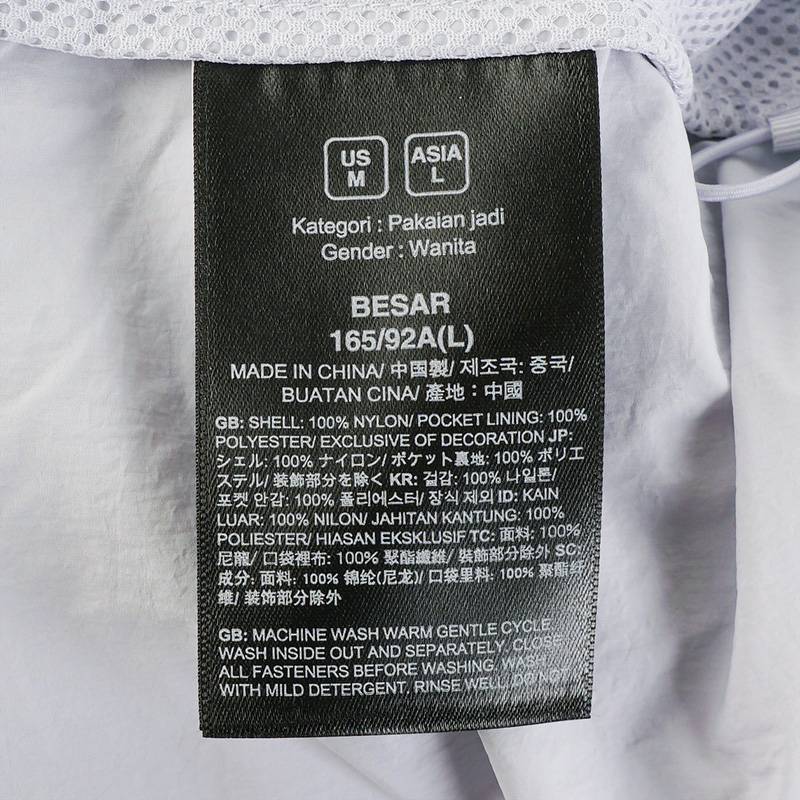 女户外防晒UPF50+轻薄连帽皮肤衣